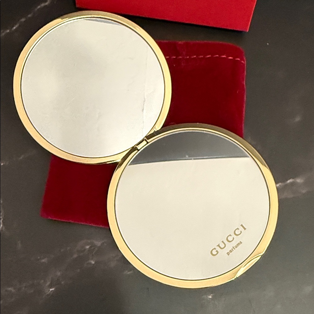 Dior GG logo Gold Compact Mirror - Picture 5 of 8